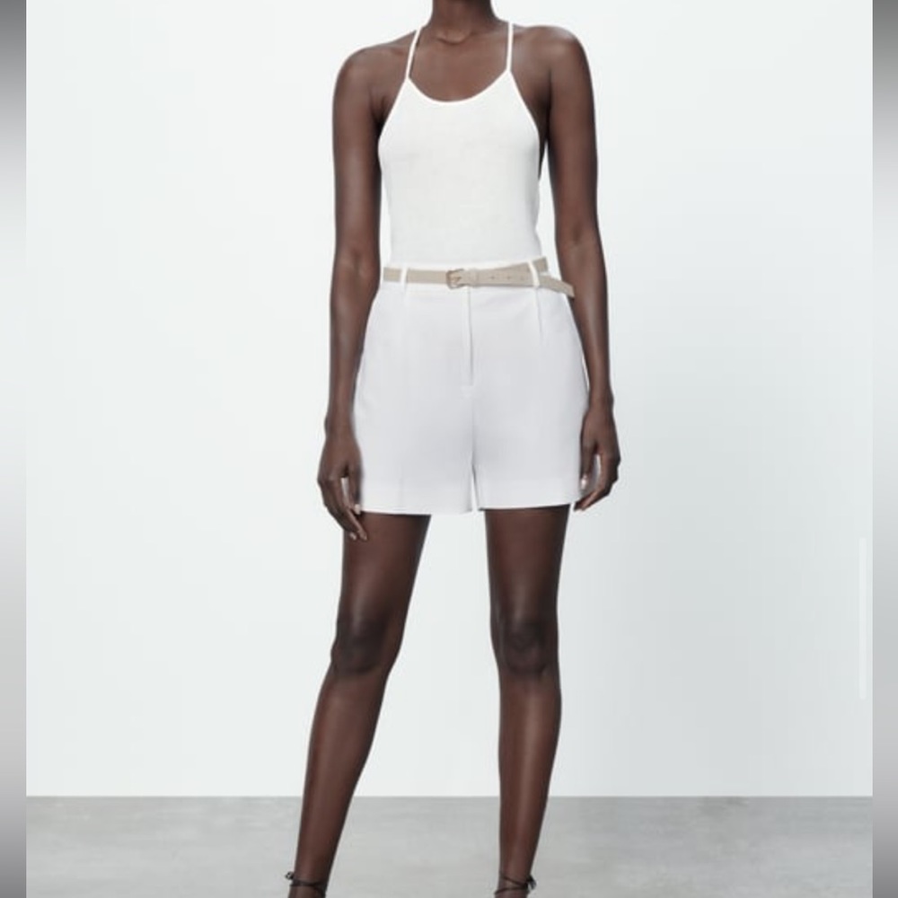 NWOT Zara Belted high waisted long white shorts size M